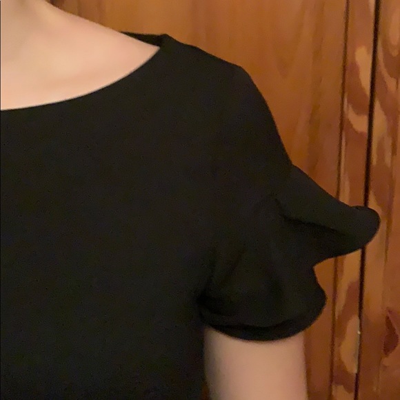 Banana Republic black short sleeve ruffle top - Picture 2 of 4